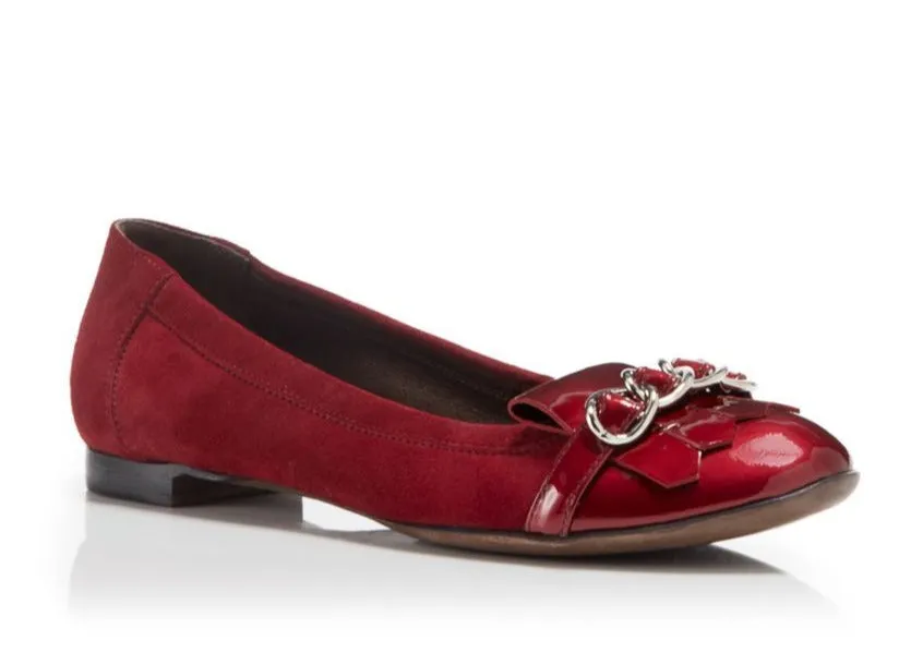 AGL - ATTILIO GIUSTI LEOMBRUNI - RED KILT DRESS SUEDE FLATS **FREE SHIPPING**