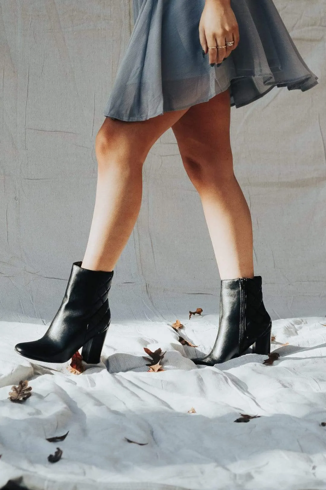 Independent Babe Black Booties