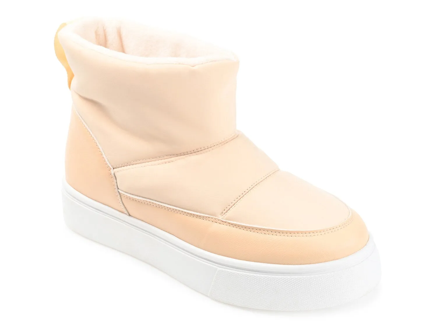 Journee Collection Sethie boots, ivory