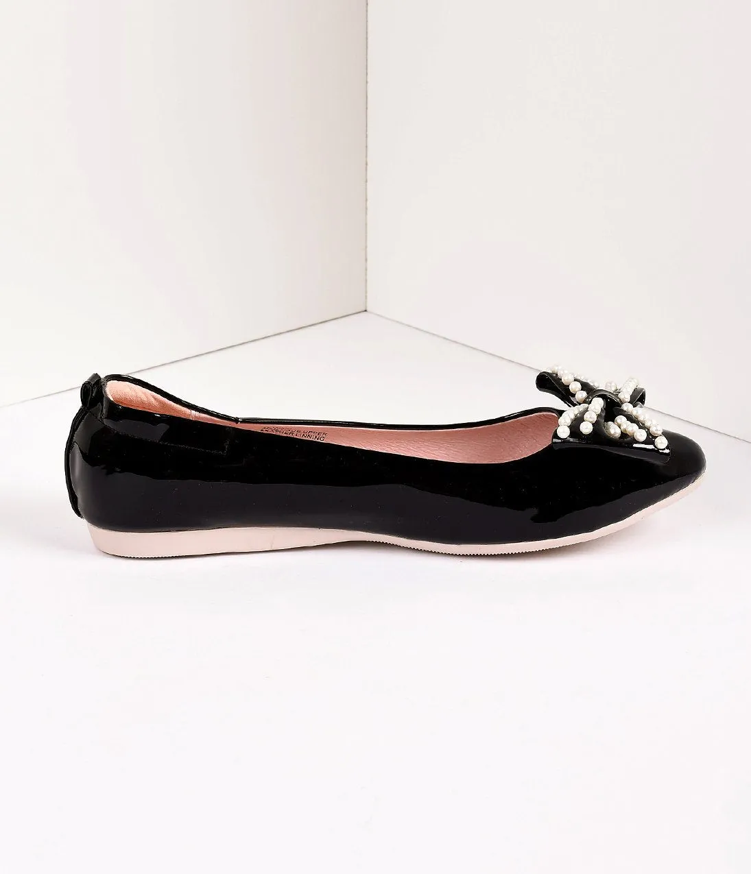 Retro Style Black Patent Leather Pearl Bow Ballet Flats